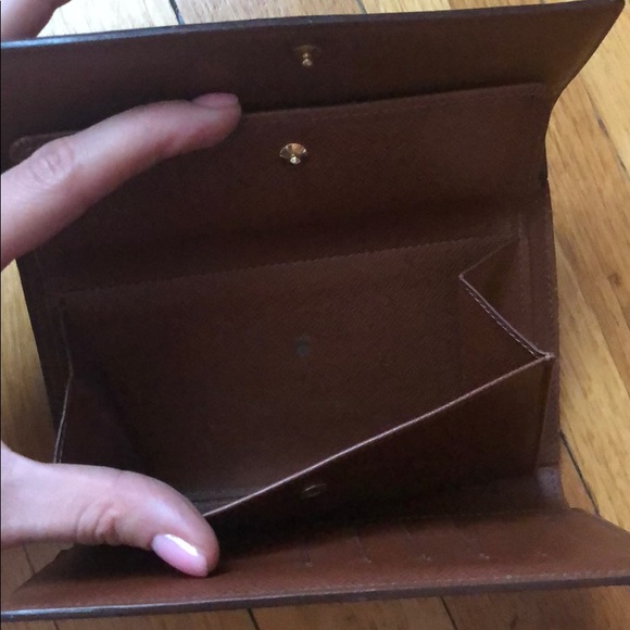LV wallet - Picture 5 of 8